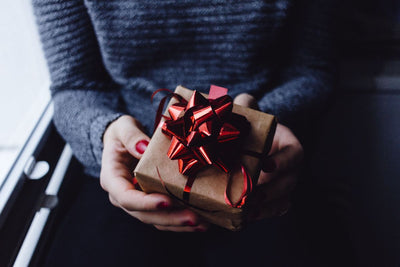 Cadouri pentru sefa: 12 idei de cadouri pentru ziua sefei tale