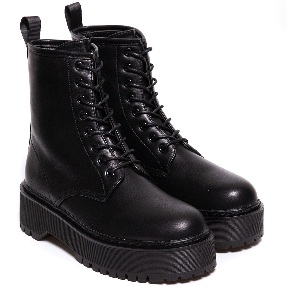 Ghete dama Tylee, Negru 2